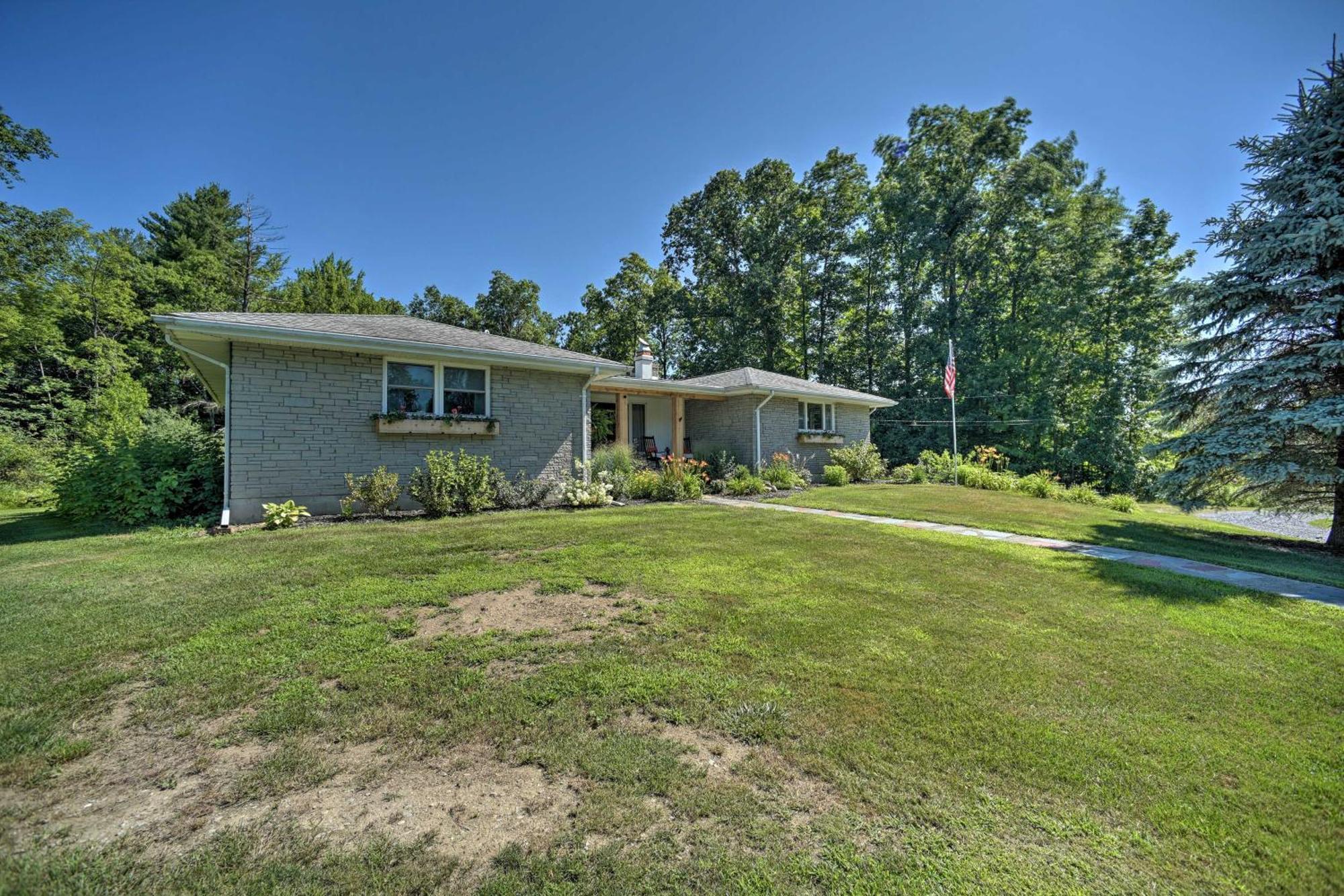 Modern Studio Less Than 13 Mi To Saratoga Racetrack! Ballston Spa Zewnętrze zdjęcie