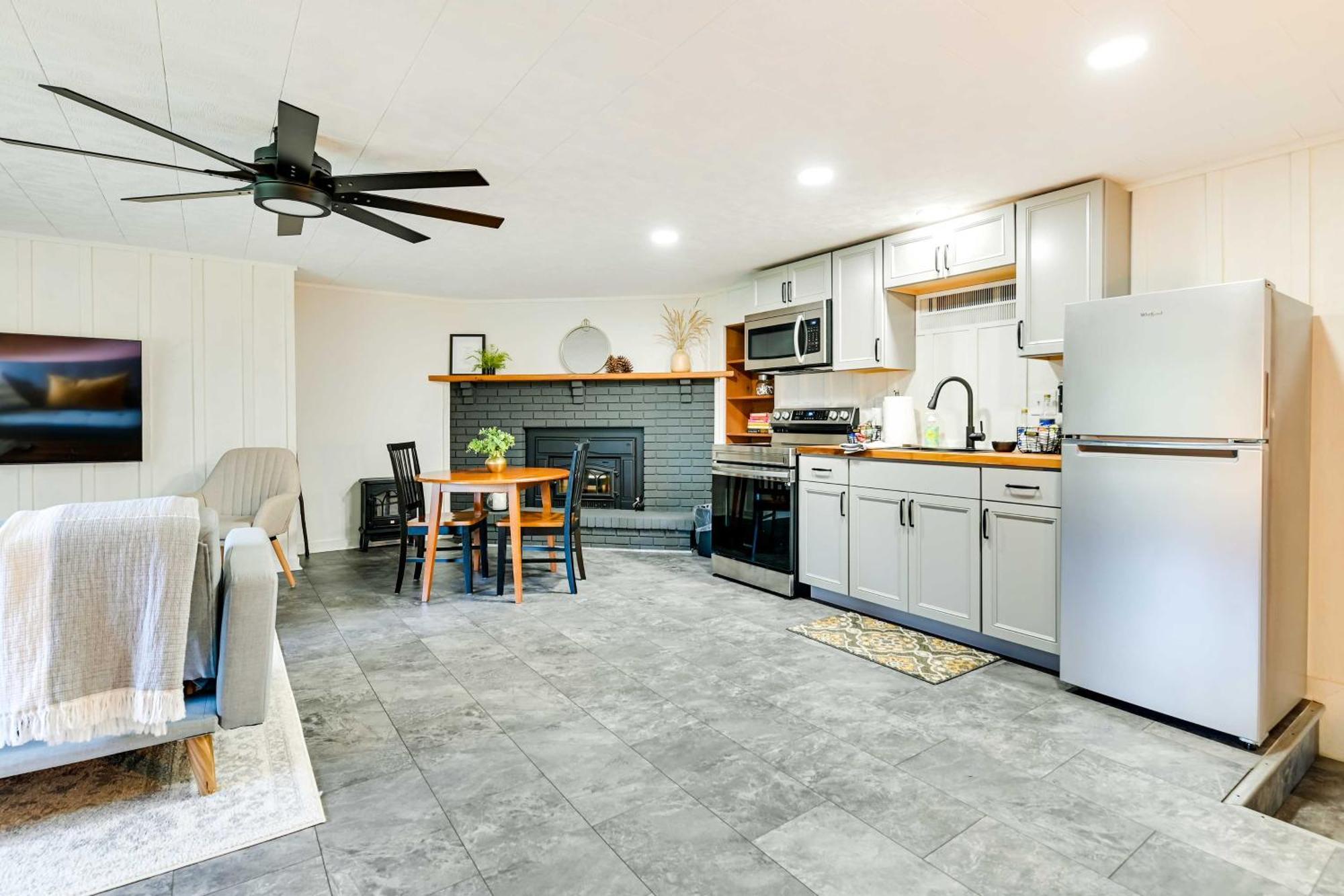 Modern Studio Less Than 13 Mi To Saratoga Racetrack! Ballston Spa Zewnętrze zdjęcie