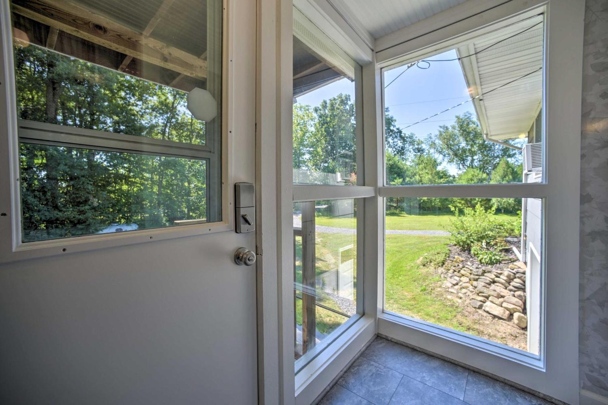 Modern Studio Less Than 13 Mi To Saratoga Racetrack! Ballston Spa Zewnętrze zdjęcie